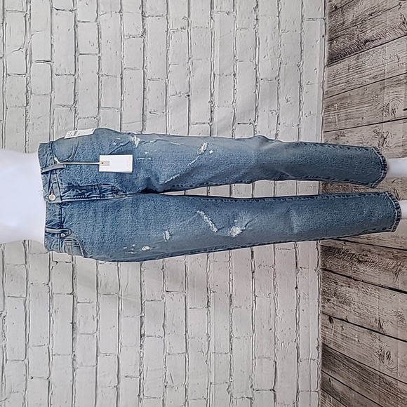 Good American Denim - GOOD AMERICAN Good Classic Stretch Jeans in Medium Wash Denim - NWT
